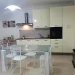 Norace House דירה *