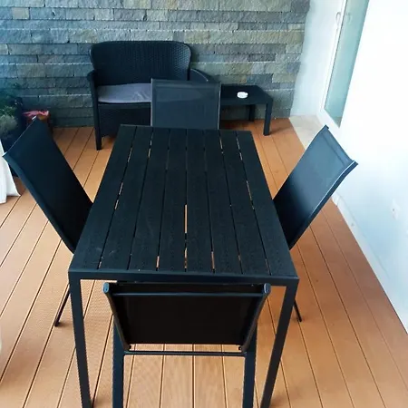 Norace House 아파트 *