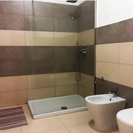 Norace House 아파트 *